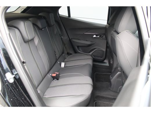Peugeot 2008 1.2 Hybrid 145 GT | Drive Assist | Dodehoeksens. | Camera V+A | Carplay | Navi | LED | Keyless | ... ActivLease financial lease