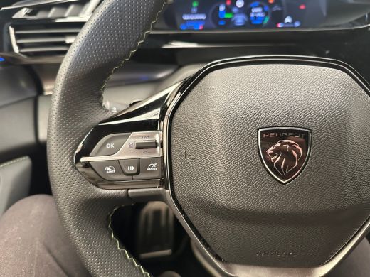 Peugeot 408 1.6 GT Exclusive Plug-In Hybrid 240 Focal | Leder | Navigatie | Stoel+Stuurverwarming || 20" lich... ActivLease financial lease