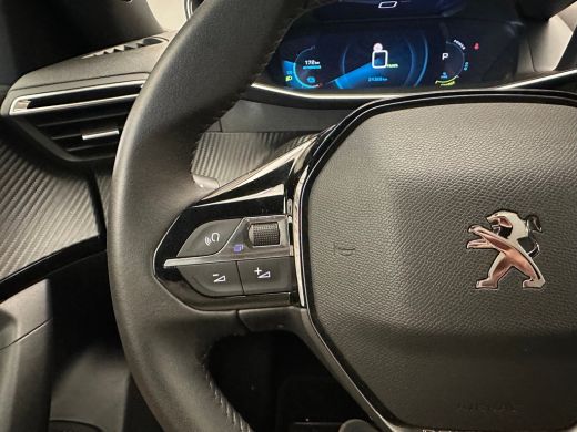 Peugeot e-2008 EV Allure Pack 50 kWh Camera | Digitaal Dashboard | 17" Lichtmetaal | Carplay | Climate Control |... ActivLease financial lease