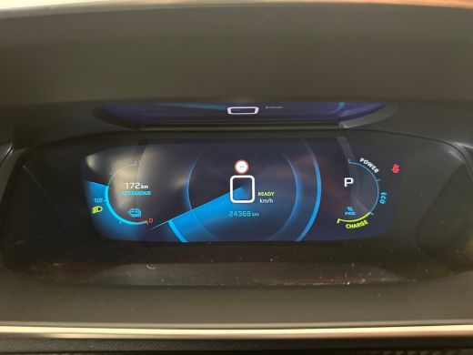 Peugeot e-2008 EV Allure Pack 50 kWh Camera | Digitaal Dashboard | 17" Lichtmetaal | Carplay | Climate Control |... ActivLease financial lease