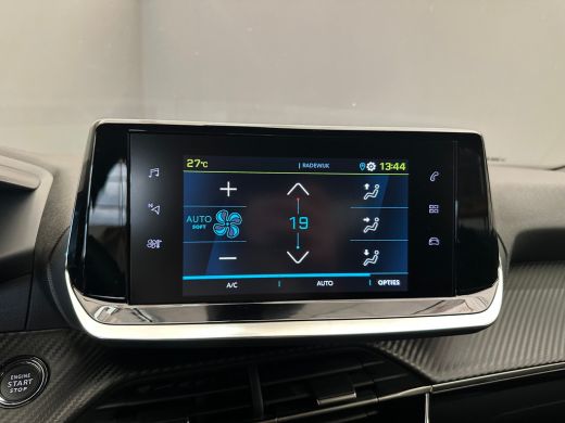 Peugeot e-2008 EV Allure Pack 50 kWh Camera | Digitaal Dashboard | 17" Lichtmetaal | Carplay | Climate Control |... ActivLease financial lease