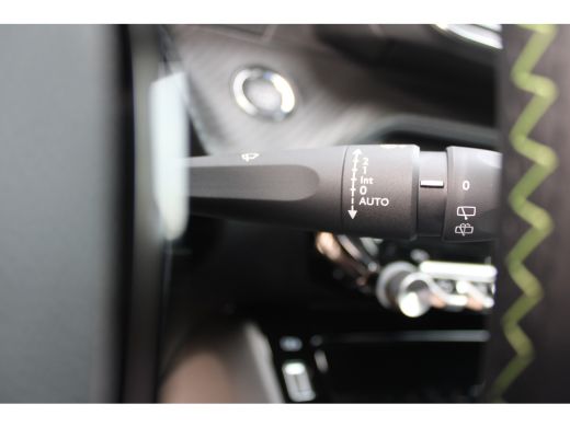 Peugeot e-2008 GT - Electric | Advanced Active Safety Brake met camera en radar | Climate Control | Elektrisch v... ActivLease financial lease