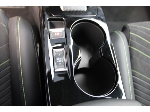 Peugeot e-2008 GT - Electric | Advanced Active Safety Brake met camera en radar | Climate Control | Elektrisch v... ActivLease financial lease