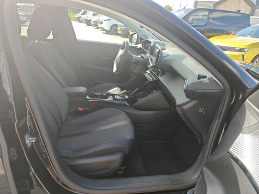 Peugeot e-208 EV Allure Pack 50 kWh | Fase 3 laden | Navi by app | Stoelverwarming | Camera | Apple carplay | N... ActivLease financial lease