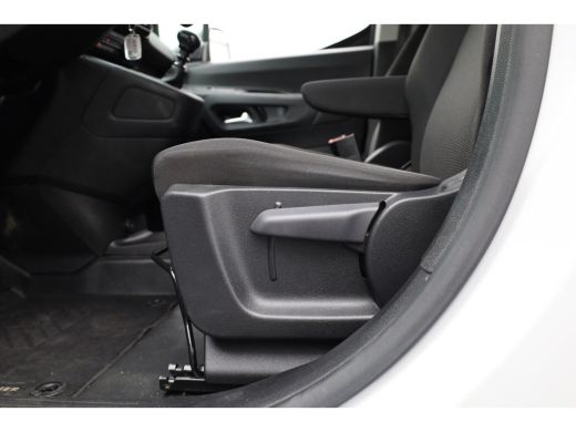 Peugeot Partner 1.5 BlueHDi 100 S&S L1 Trekhaak | Houten Laadvloer | Camera | Navigatie | Carplay | Cruise | Airc... ActivLease financial lease