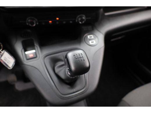Peugeot Partner 1.5 BlueHDi 100 S&S L1 Trekhaak | Houten Laadvloer | Camera | Navigatie | Carplay | Cruise | Airc... ActivLease financial lease