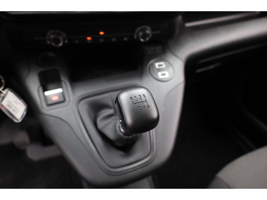 Peugeot Partner 1.5 BlueHDi 100 S&S L1 Trekhaak | Houten Laadvloer | Camera | Navigatie | Carplay | Cruise | Airc... ActivLease financial lease
