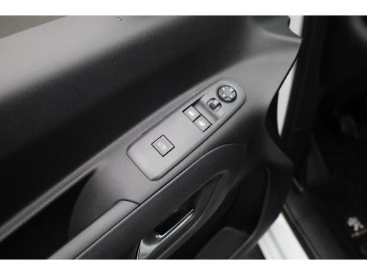 Peugeot Partner 1.5 BlueHDi 100 S&S L1 Trekhaak | Houten Laadvloer | Camera | Navigatie | Carplay | Cruise | Airc... ActivLease financial lease