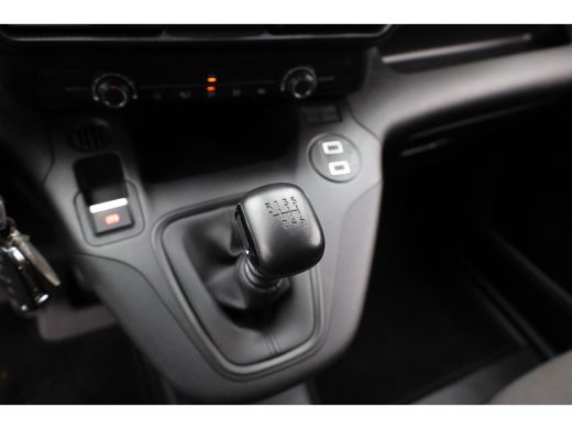 Peugeot Partner 1.5 BlueHDi 100 S&S L1 Trekhaak | Houten Laadvloer | Camera | Navigatie | Carplay | Cruise | Airc... ActivLease financial lease