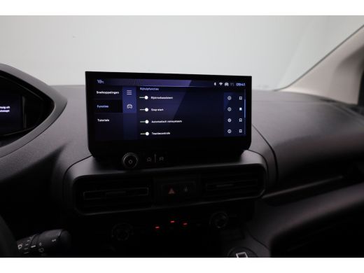 Peugeot Partner 1.5 BlueHDi 100 S&S L1 Trekhaak | Kunststof Laadvloer | Camera | Navigatie | Carplay | Cruise | A... ActivLease financial lease