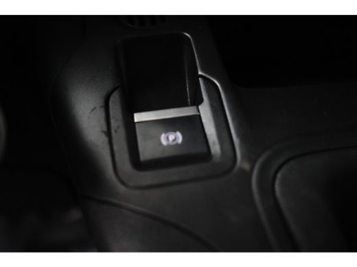 Peugeot Partner 1.5 BlueHDi 100 S&S L2 Camera | Houten Laadvloer | Carplay | Digitaal Dashboard | Airco | Cruise ... ActivLease financial lease