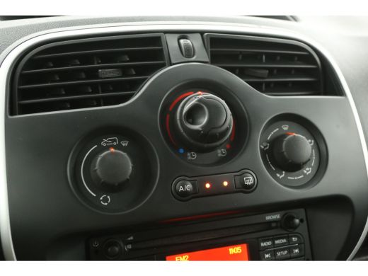 Renault Kangoo Z.E. Z.E. 33 kWh | Koop Accu | SOH 87% | Airco | Imperiaal | Trekhaak | Schuifdeur ActivLease financial lease