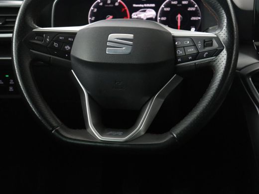 Seat Leon Sportstourer 1.5 TSI FR | Half leder | Cruise control | Climate control | Sfeerverlichting | Park... ActivLease financial lease
