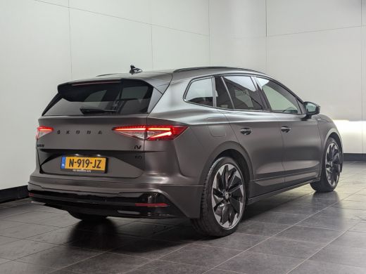 Skoda Enyaq iV 60 Sportline l SOH 91,38% l 21" l Apple Car Play l Matte kleur l Navi l Sportstoelen l Leder/Alca... ActivLease financial lease