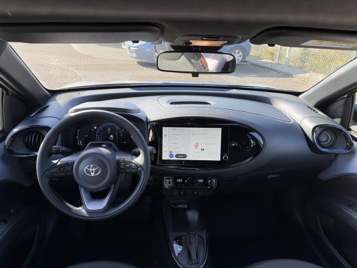Toyota Aygo Hybrid 115 envy ActivLease financial lease