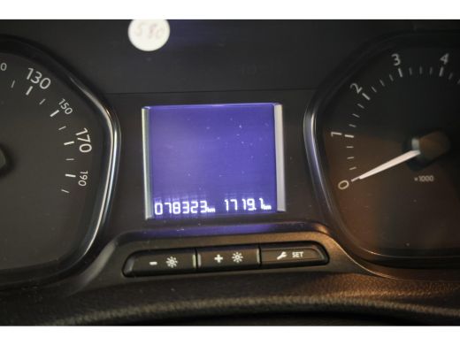 Toyota ProAce 2.0 D-4D LANG L3H1 IMPERIAAL 2500KG TREKHAAK ActivLease financial lease