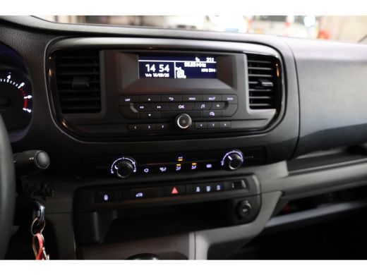 Toyota ProAce 2.0 D-4D LANG L3H1 IMPERIAAL 2500KG TREKHAAK ActivLease financial lease