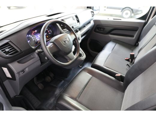 Toyota ProAce 2.0 D-4D LANG L3H1 IMPERIAAL 2500KG TREKHAAK ActivLease financial lease