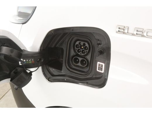 Toyota ProAce L2H1 50 kWh | Snelladen | SOH 99% | Airco | Cruise | Carplay | 3 Zits | Parkeersens. ActivLease financial lease