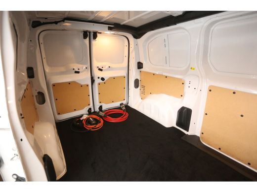 Toyota ProAce L2H1 50 kWh | Snelladen | SOH 99% | Airco | Cruise | Carplay | 3 Zits | Parkeersens. ActivLease financial lease