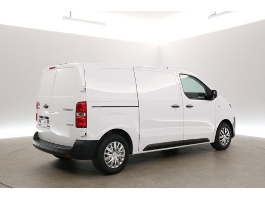 Toyota ProAce L2H1 50 kWh | Snelladen | SOH 99% | Airco | Cruise | Carplay | 3 Zits | Parkeersens. ActivLease financial lease