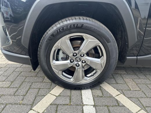 Toyota RAV4 2.5 Hybrid Dynamic ActivLease financial lease