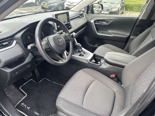 Toyota RAV4 2.5 Hybrid Dynamic ActivLease financial lease