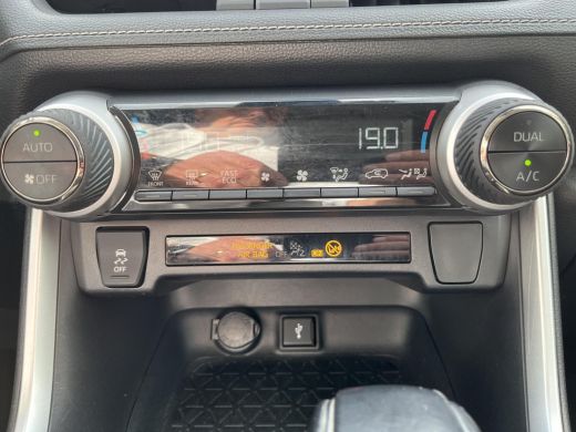 Toyota RAV4 2.5 Hybrid Dynamic | All-in prijs | Automaat | Navigatie | Apple/android auto ActivLease financial lease