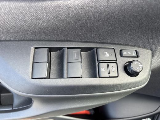 Toyota Yaris 1.5 Hybrid 115 Dynamic | All-in prijs | Automaat | Parkeersensoren ActivLease financial lease