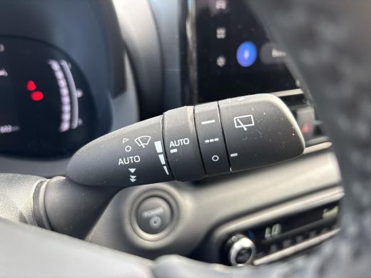 Toyota Yaris 1.5 Hybrid 115 Dynamic | All-in prijs | Automaat | Parkeersensoren ActivLease financial lease