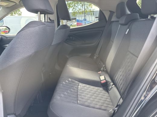 Toyota Yaris 1.5 Hybrid 115 Dynamic | All-in prijs | Automaat | Parkeersensoren ActivLease financial lease