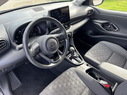 Toyota Yaris 1.5 Hybrid 115 Dynamic | All-in prijs | Automaat | Parkeersensoren ActivLease financial lease