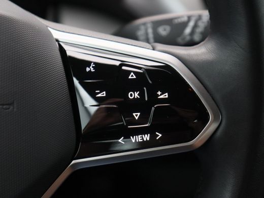 Volkswagen ID.4 Pro Business 77 kWh 204 Pk | Trekhaak | Carplay | Adaptive Cruise | Elektrische Stoelen | Leder S... ActivLease financial lease