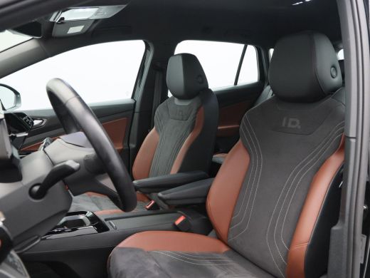 Volkswagen ID.4 Pro Business 77 kWh 204 Pk | Trekhaak | Carplay | Adaptive Cruise | Elektrische Stoelen | Leder S... ActivLease financial lease