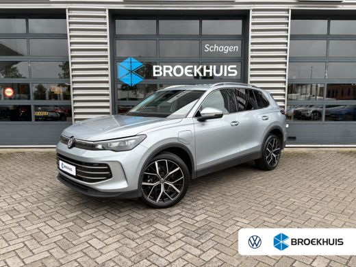Volkswagen Tiguan 1.5 TSI eHybrid 204 pk Elegance | Wegklapbare Trekhaak | Achteruitrijcamera | Cruise control adap... ActivLease financial lease