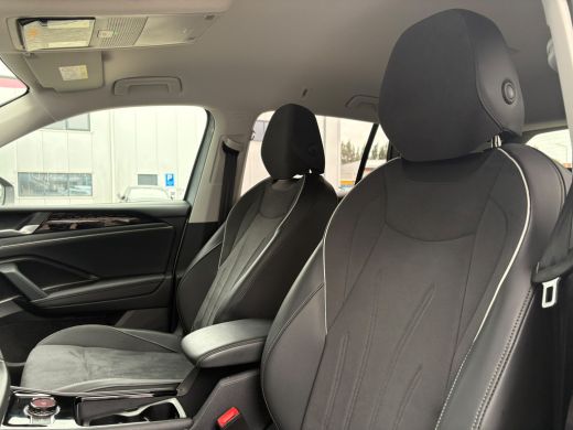 Volkswagen Tiguan 1.5 TSI eHybrid 204 pk Elegance | Wegklapbare Trekhaak | Achteruitrijcamera | Cruise control adap... ActivLease financial lease