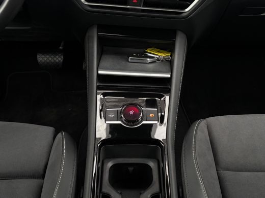 Volkswagen Tiguan 1.5 TSI eHybrid 204 pk Elegance | Wegklapbare Trekhaak | Achteruitrijcamera | Cruise control adap... ActivLease financial lease