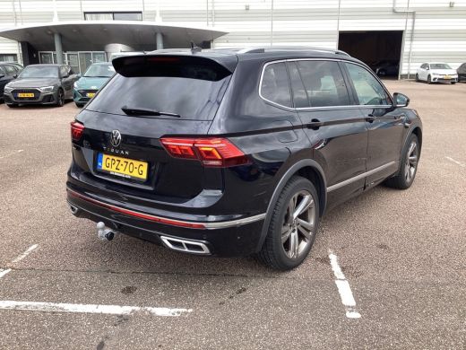 Volkswagen Tiguan Allspace 1.5 TSI 150 pk R-Line Business 7pers. 7-DSG | Trekhaak wegklapbaar |  Apple Carplay | Stoel\stuur... ActivLease financial lease