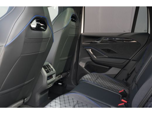 Volkswagen Tiguan R-Line Edition - eHybrid | TREKHAAK | PANORAMADAK | | TREKHAAK | PANORAMADAK | STOEL + STUUR VERW... ActivLease financial lease