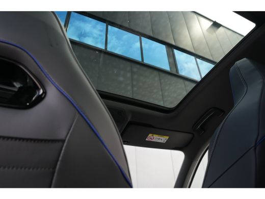 Volkswagen Tiguan R-Line Edition - eHybrid | TREKHAAK | PANORAMADAK | | TREKHAAK | PANORAMADAK | STOEL + STUUR VERW... ActivLease financial lease