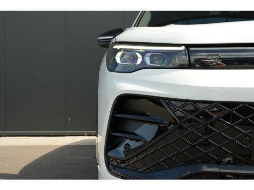 Volkswagen Tiguan R-Line Edition - eHybrid | TREKHAAK | PANORAMADAK | | TREKHAAK | PANORAMADAK | STOEL + STUUR VERW... ActivLease financial lease