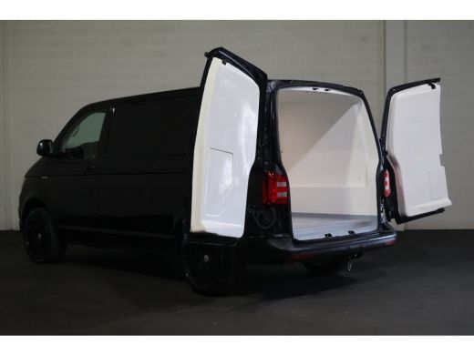 Volkswagen Transporter 2.0 TDI L1 H1 Airco Geisoleerde Laadruimte ActivLease financial lease