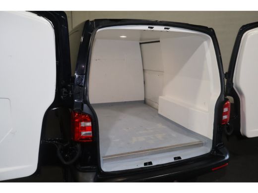 Volkswagen Transporter 2.0 TDI L1 H1 Airco Geisoleerde Laadruimte ActivLease financial lease
