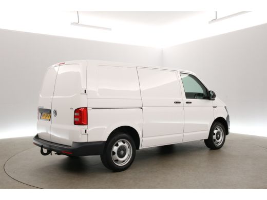 Volkswagen Transporter 2.0 TDI L1H1 | Airco | Cruise | 3 Zits | 2xSchuifdeur | Trekhaak | Parkeersens. ActivLease financial lease