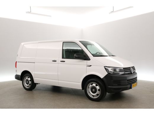 Volkswagen Transporter 2.0 TDI L1H1 | Airco | Cruise | 3 Zits | 2xSchuifdeur | Trekhaak | Parkeersens. ActivLease financial lease