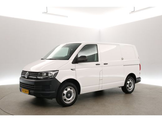 Volkswagen Transporter 2.0 TDI L1H1 | Airco | Cruise | 3 Zits | 2xSchuifdeur | Trekhaak | Parkeersens. ActivLease financial lease