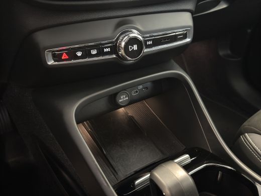 Volvo  C40 Recharge Twin Intro Edition 78 kWh | 360 Camera | Panoramadak | Stuur+Stoelverwarming | Apple Car... ActivLease financial lease