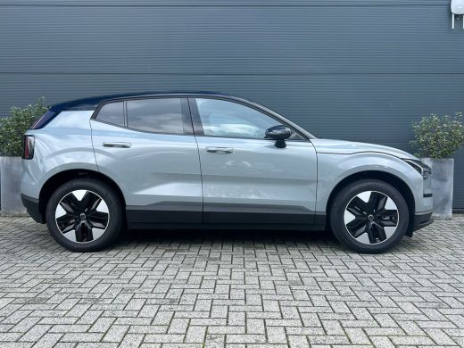Volvo  EX30 P3 Long Range Plus Europa 69 kWh | Stoel & stuurverwarming | Black pakket | Pilot Assist | Harman... ActivLease financial lease