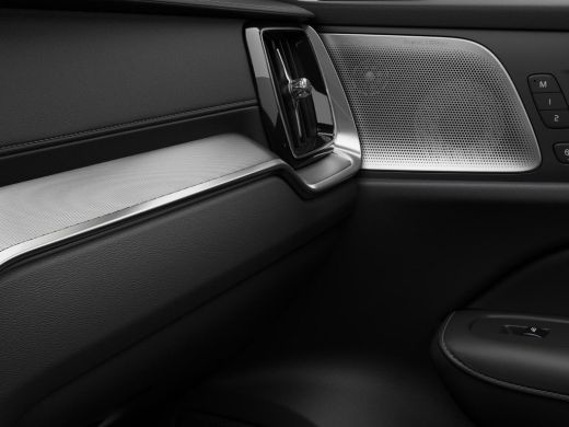 Volvo  V60 2.0 T6 Plug-in hybrid AWD Ultra Dark | Black Pakket | Massage | B&W | HUD | Gelaagd glas | Pano | ActivLease financial lease
