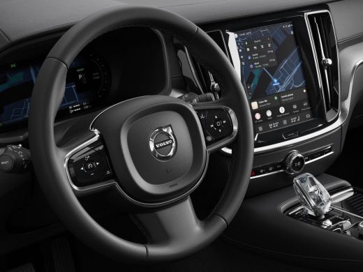 Volvo  V60 2.0 T6 Plug-in hybrid AWD Ultra Dark | Black Pakket | Massage | B&W | HUD | Gelaagd glas | Pano | ActivLease financial lease
